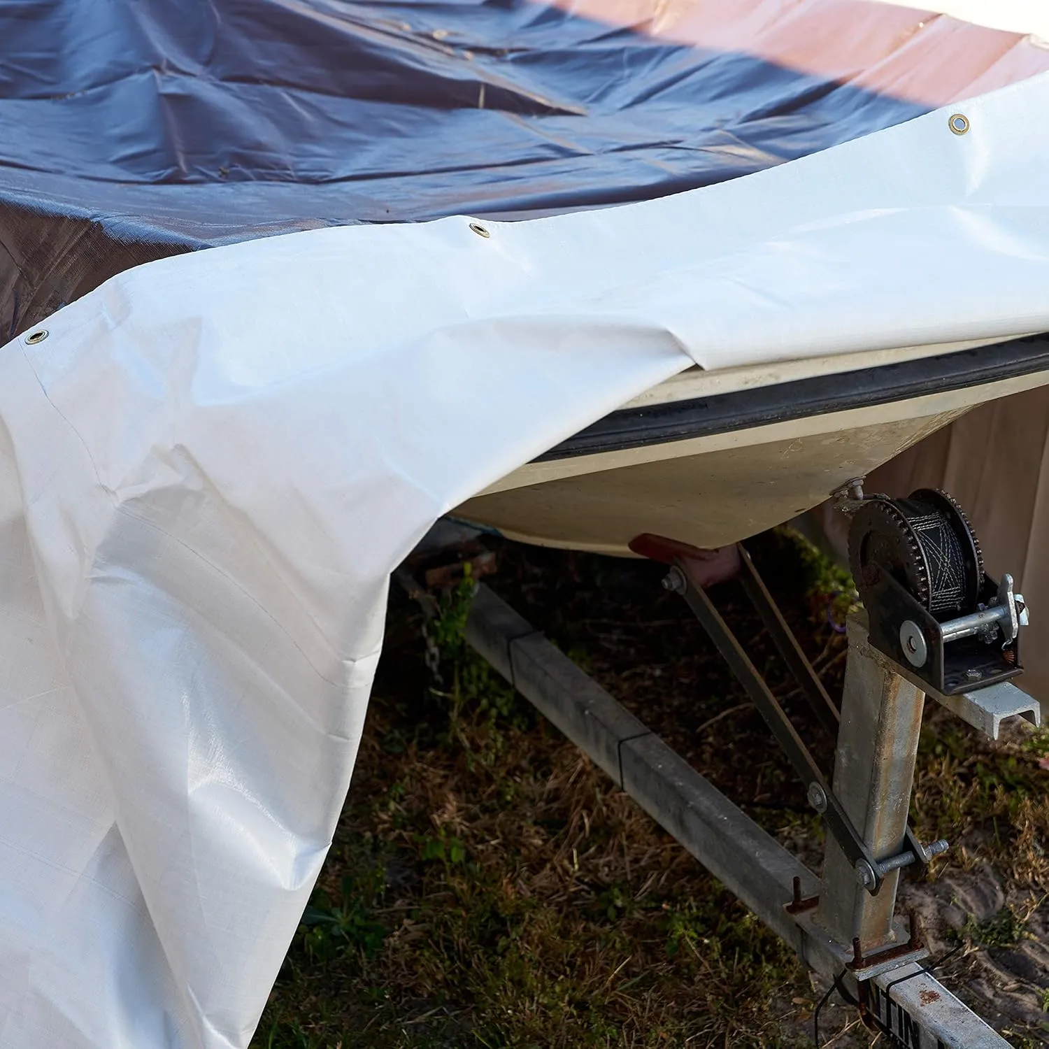 Watershed Innovations HydraTarp 20ft X 30ft Heavy Duty Waterproof Tarp - 14mil Thick - White/Brown Reversible Tarp